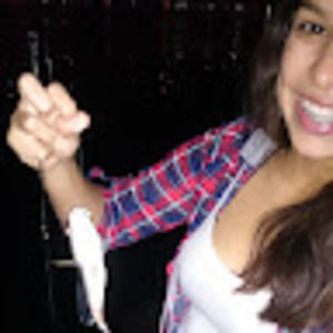 Meet your Posher, Paola